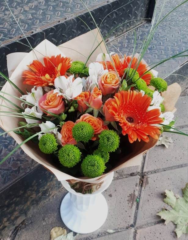 Букет цветов из: Герберы, Хризантемы, Альстромерии и Розы в Большой Мартыновке