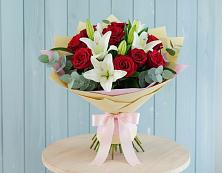 Букет цветов из:  Лилии и Розы в Большой Мартыновке