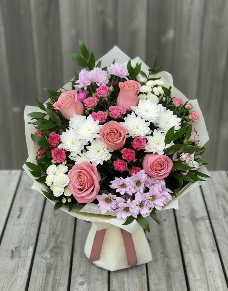 Букет цветов из: Альстромерии, Гвоздики, Розы и Хризантемы в Большой Мартыновке