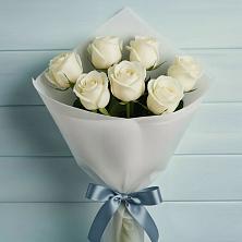 Букет 7 Белых роз Эдлесс Лав в Большой Мартыновке