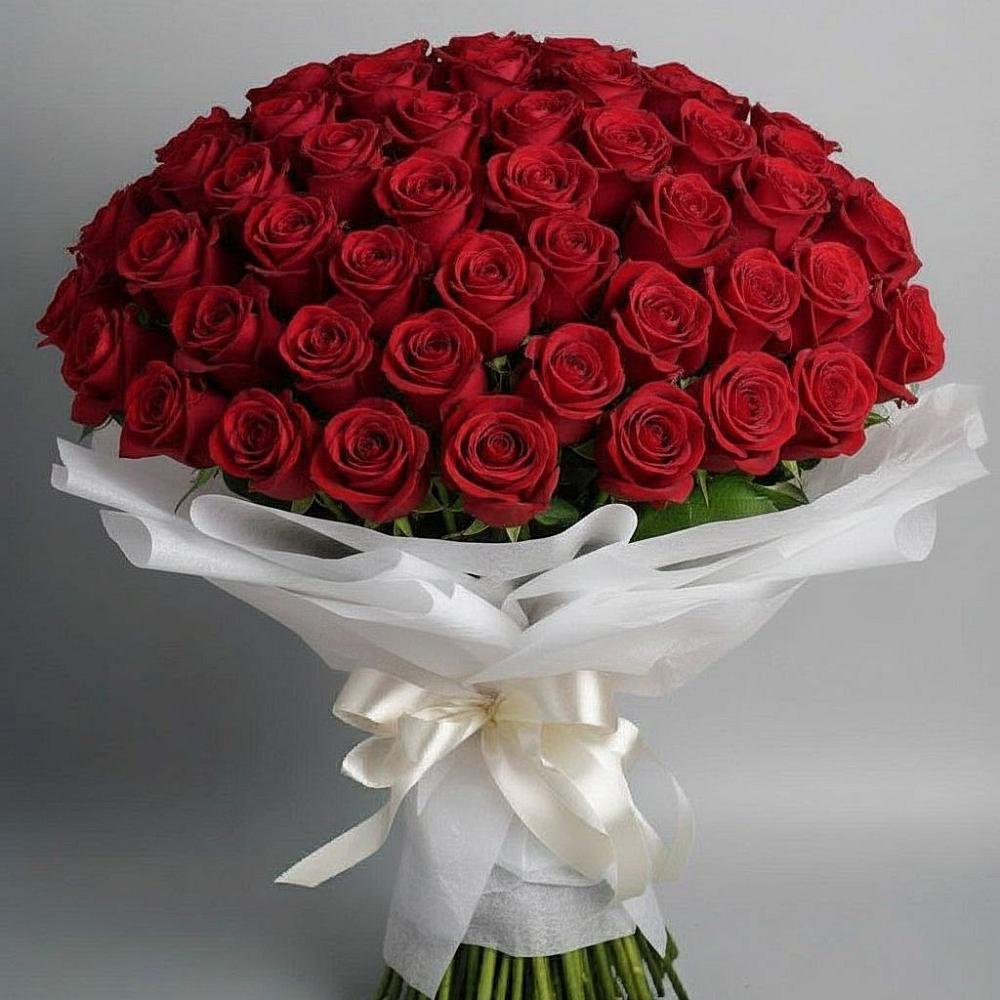 Букет 101 Красная роза Блэк Мэджик в Большой Мартыновке