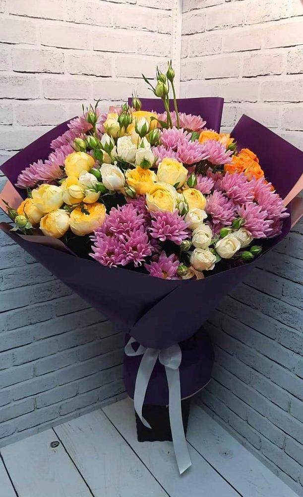 Букет цветов из: Хризантемы и Розы в Большой Мартыновке