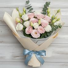 Букет цветов из:  Лизиантусы #REPLACE_PRED# Большой Мартыновке