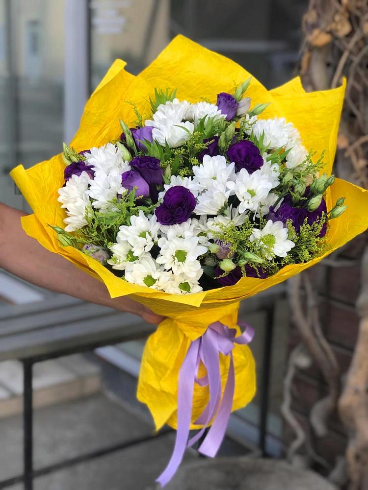 Букет цветов из: Ирисы, Хризантемы и Ромашки в Большой Мартыновке
