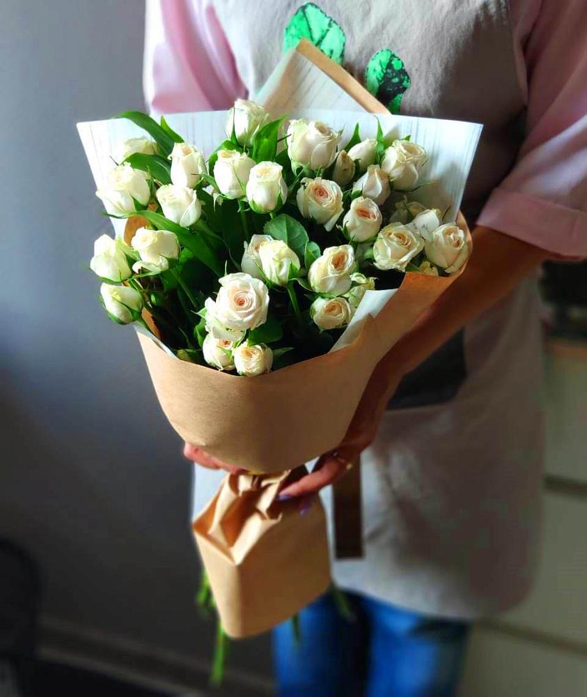 Букет цветов из: Розы в Большой Мартыновке