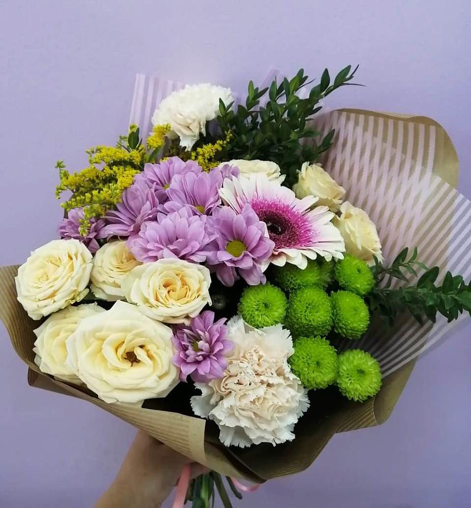 Букет цветов из: Хризантемы, Розы, Гвоздики и Герберы в Большой Мартыновке