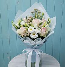 Букет цветов из:  Розы и Лизиантусы в Большой Мартыновке