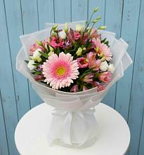 Букет цветов из:  Герберы, Альстромерии и Лизиантусы #REPLACE_PRED# Большой Мартыновке