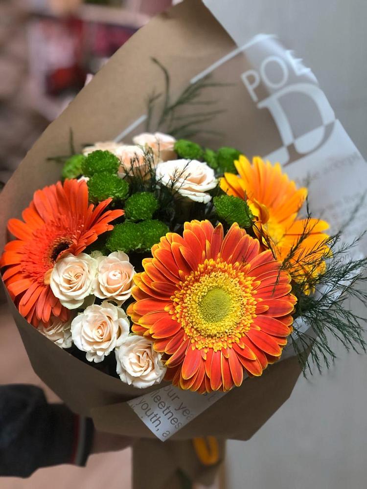 Букет цветов из: Герберы, Хризантемы и Розы в Большой Мартыновке